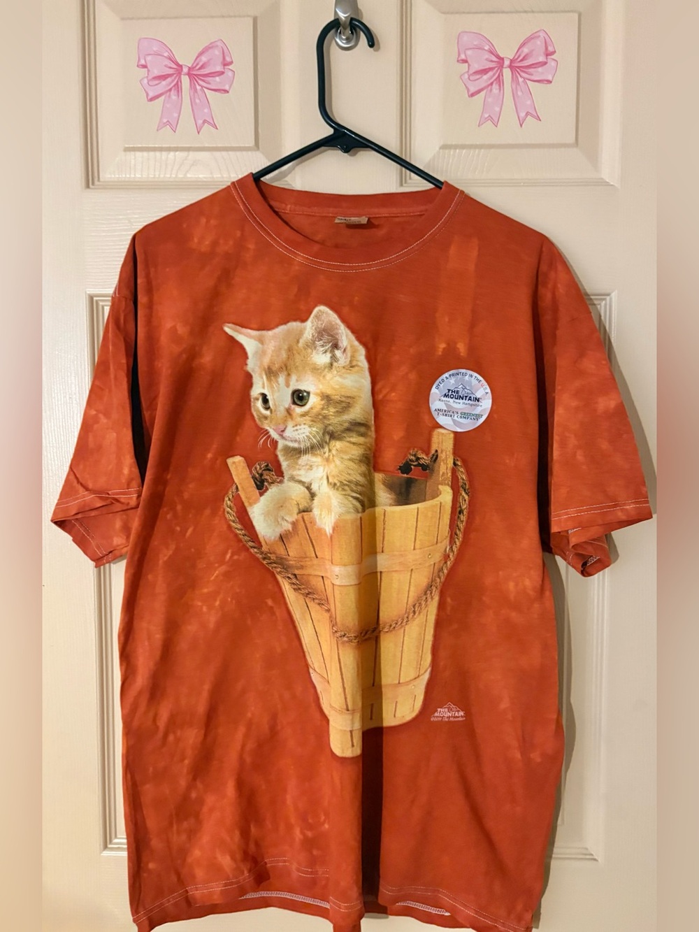 The Mountain Cat Basket T-Shirt Orange Fall Y2K New w/o Tags Cotton Size XL